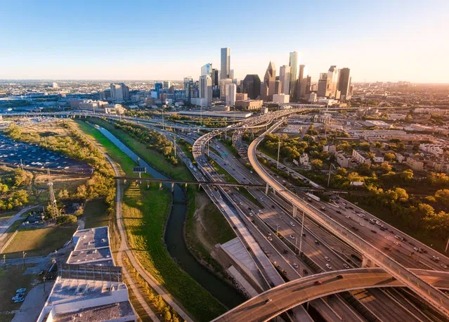 HoustonHighways_AerialView_691082517.jpeg